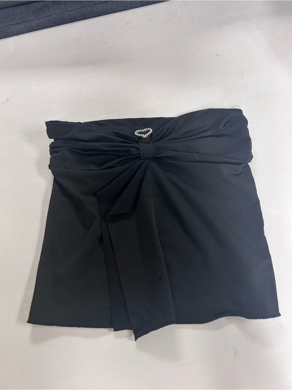 Women’s Black Strapless Crop Top with Decorative Knot